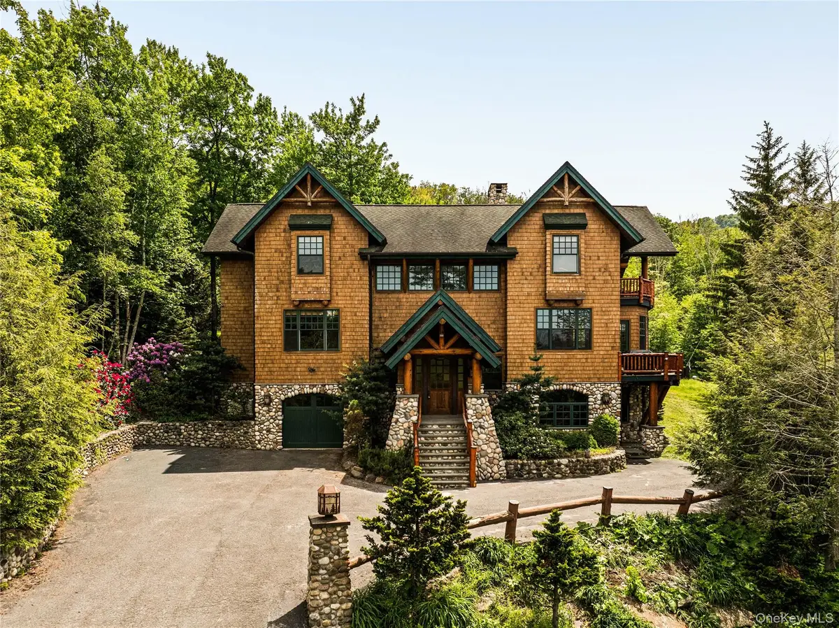 6 White Way, Windham, NY 12496 - #1