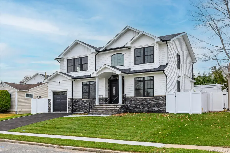 21 Devon Road, Bethpage, NY 11714 - #2