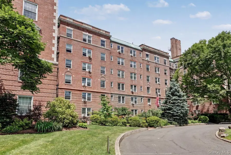 300 S Broadway #2 H, Tarrytown, NY 10591 - #2