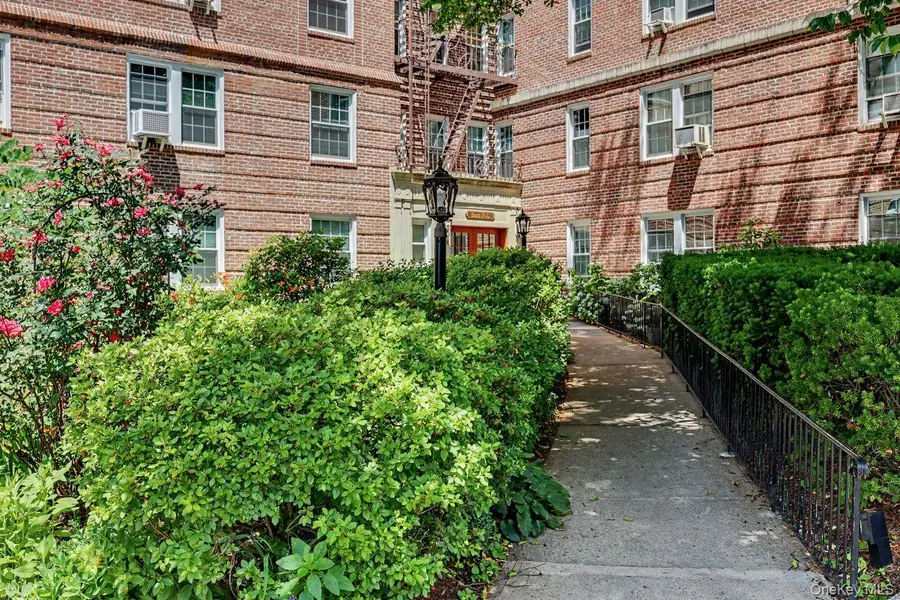 300 S Broadway #2 H, Tarrytown, NY 10591 - #3