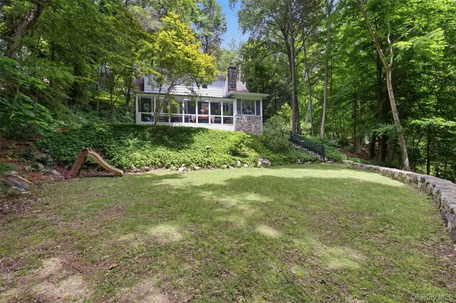 2 Anton Place, Lake Peekskill, NY 10537 - #3