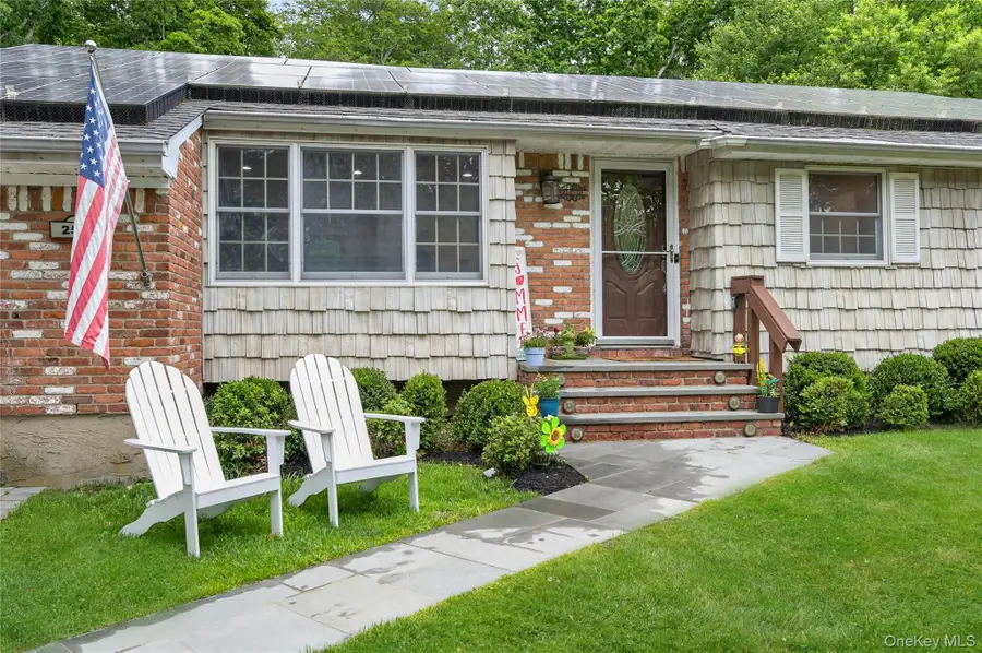 257 Bow Drive, Hauppauge, NY 11788 - #3
