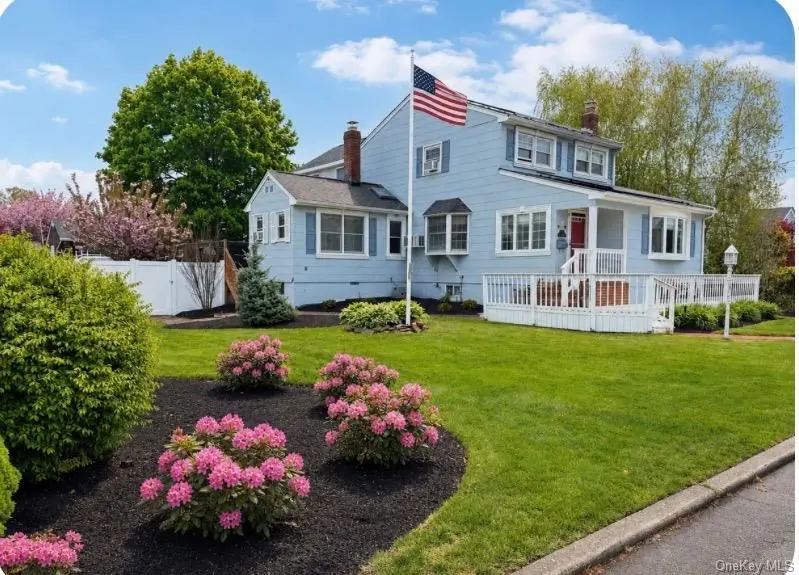 19 Westbridge Drive, Babylon, NY 11702 - #1