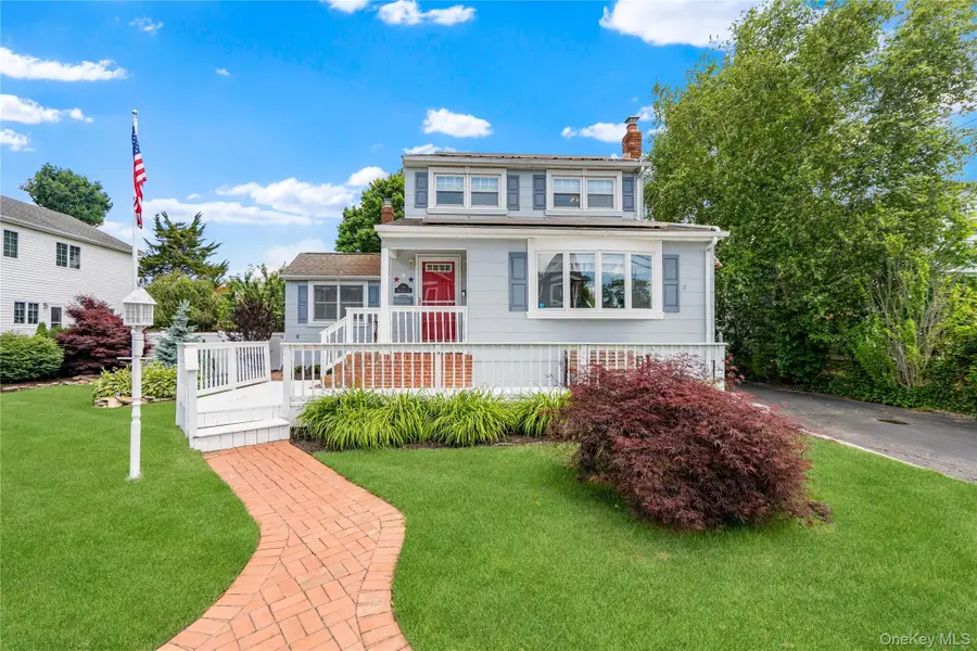19 Westbridge Drive, Babylon, NY 11702 - #2