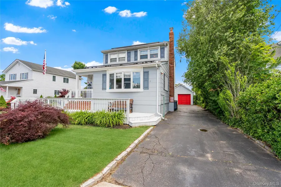 19 Westbridge Drive, Babylon, NY 11702 - #3