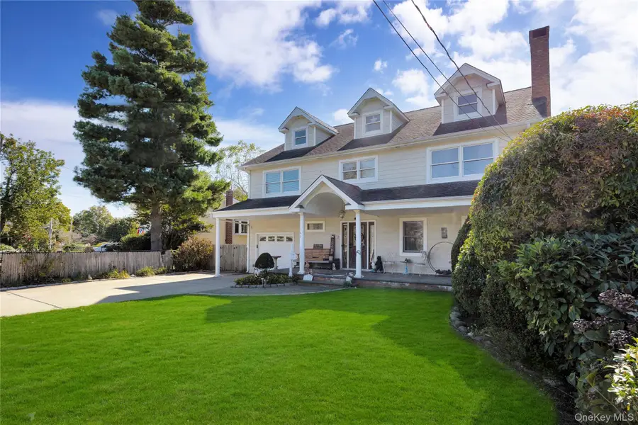 142 Cedar Street, Amityville, NY 11701 - #3