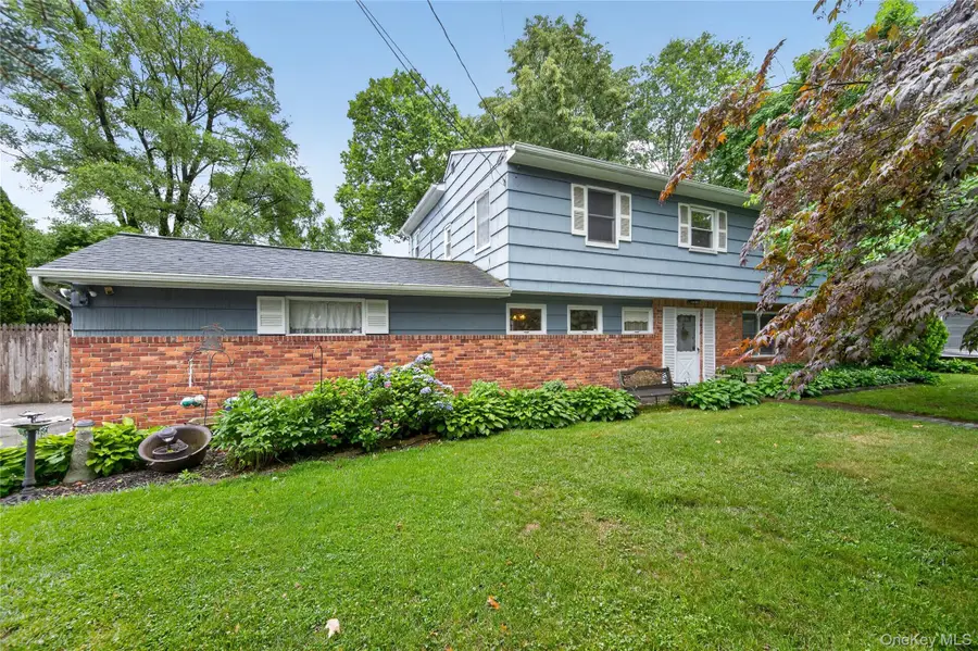 190 Oakwood Road, Huntington Station, NY 11746 - #2