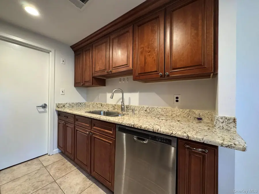 233 Sagamore Hills Drive, Port Jefferson Station, NY 11776 - #3