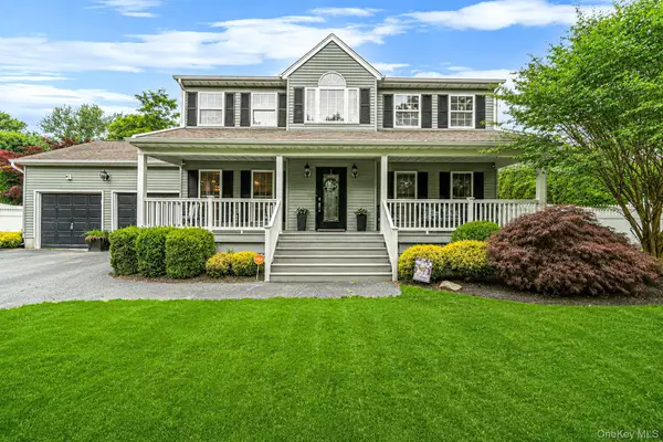 1 Settler Drive, Coram, NY 11727