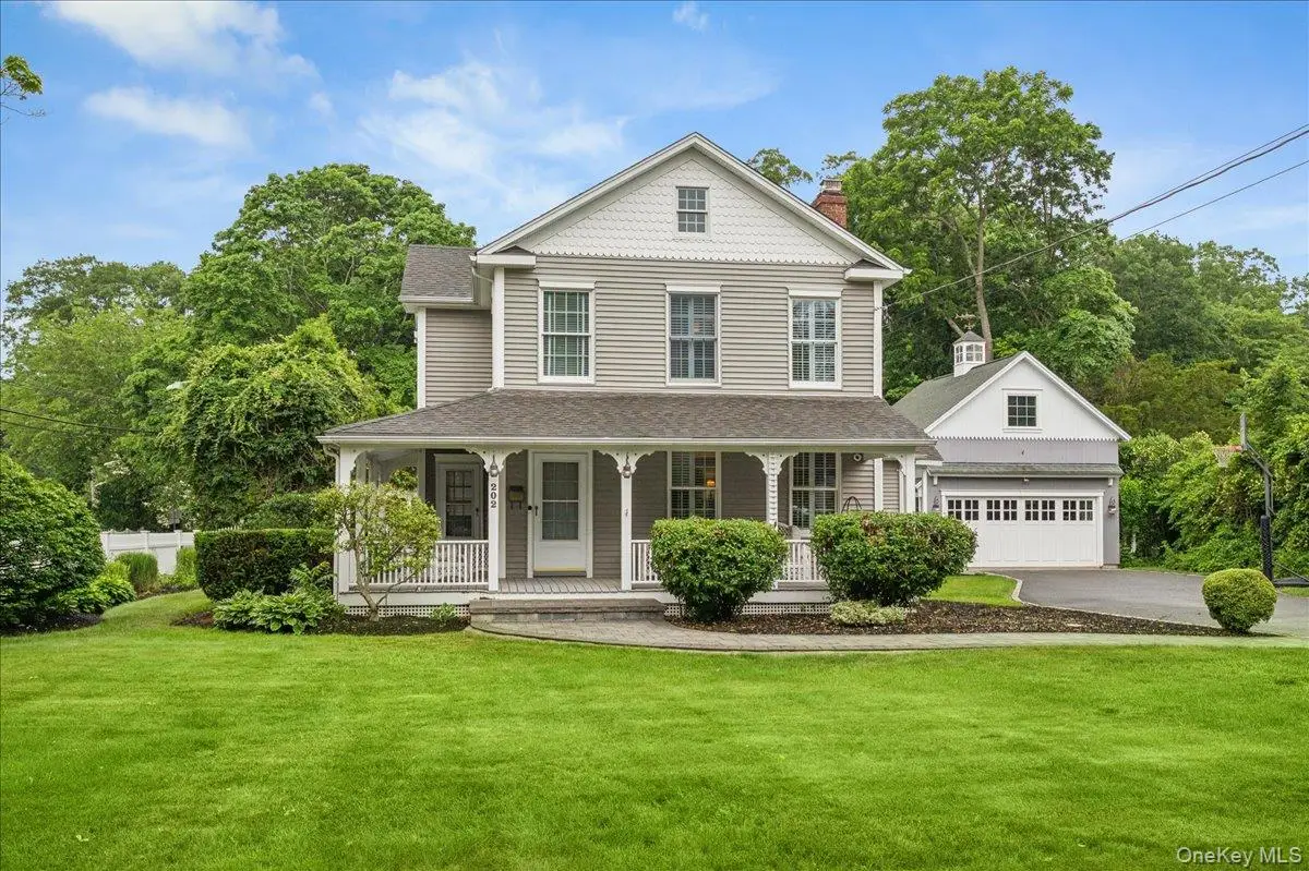 202 Bayport Avenue, Bayport, NY 11705 - #1