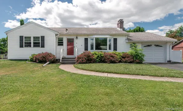 15 Genesee Avenue, Lake Katrine, NY 12449