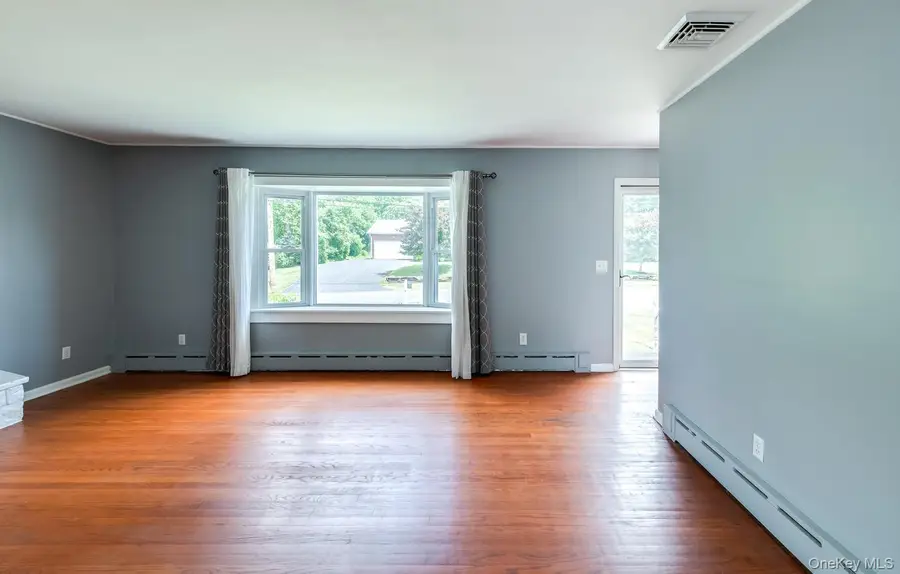 15 Genesee Avenue, Lake Katrine, NY 12449 - #3