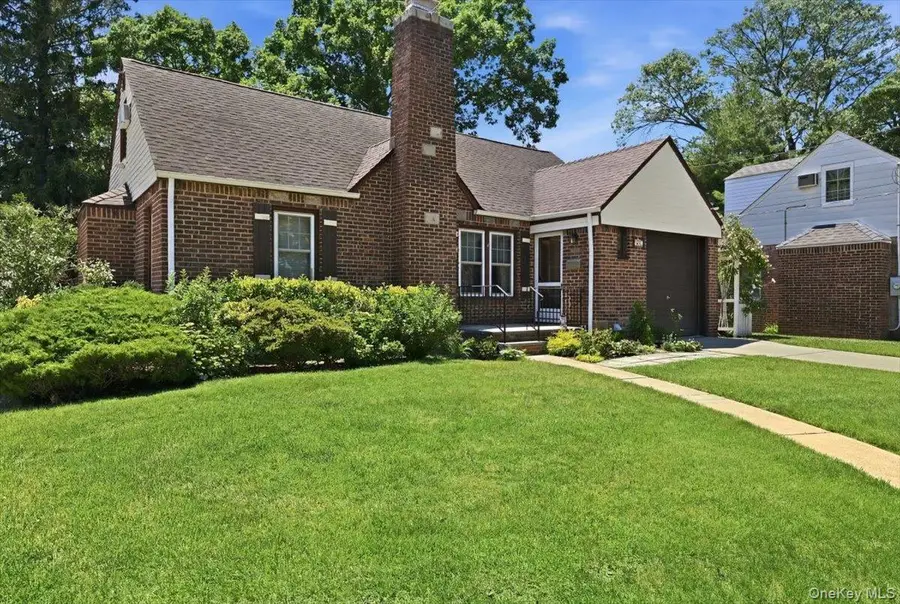 200 Edward Court, West Hempstead, NY 11552 - #2