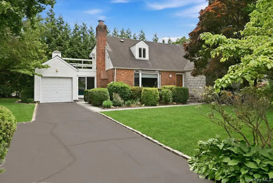 2 Crabtree Lane, Roslyn, NY 11576 - #2