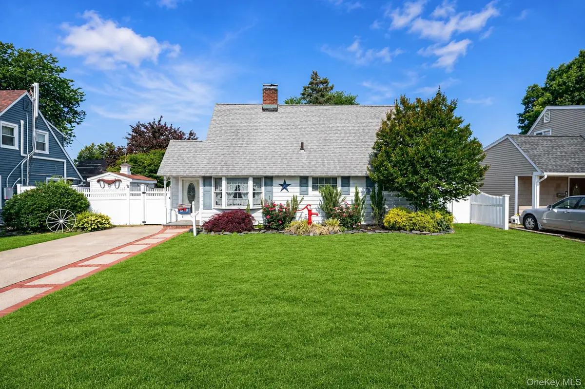 10 Flock Lane, Levittown, NY 11756 - #1