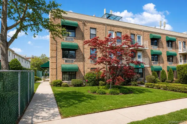 490 Clove Road, Staten Island, NY 10310