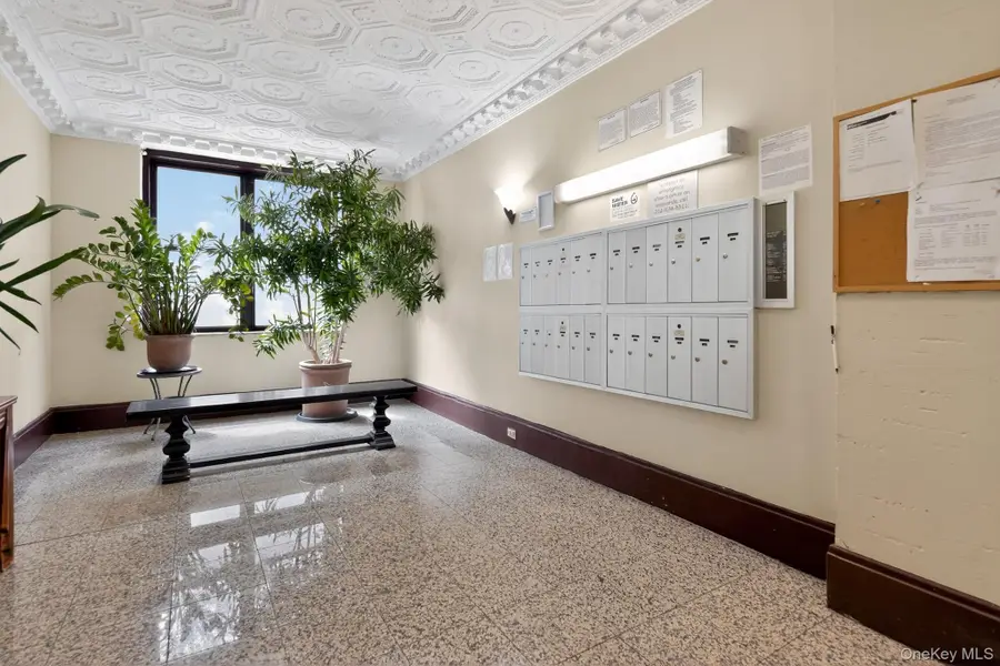 117-14 Union Turnpike #FF2, Kew Gardens, NY 11415 - #3