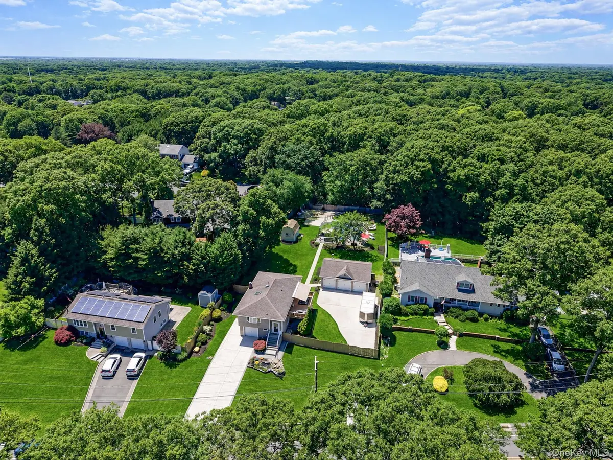 34 Leeds Boulevard, Farmingville, NY 11738 - #1