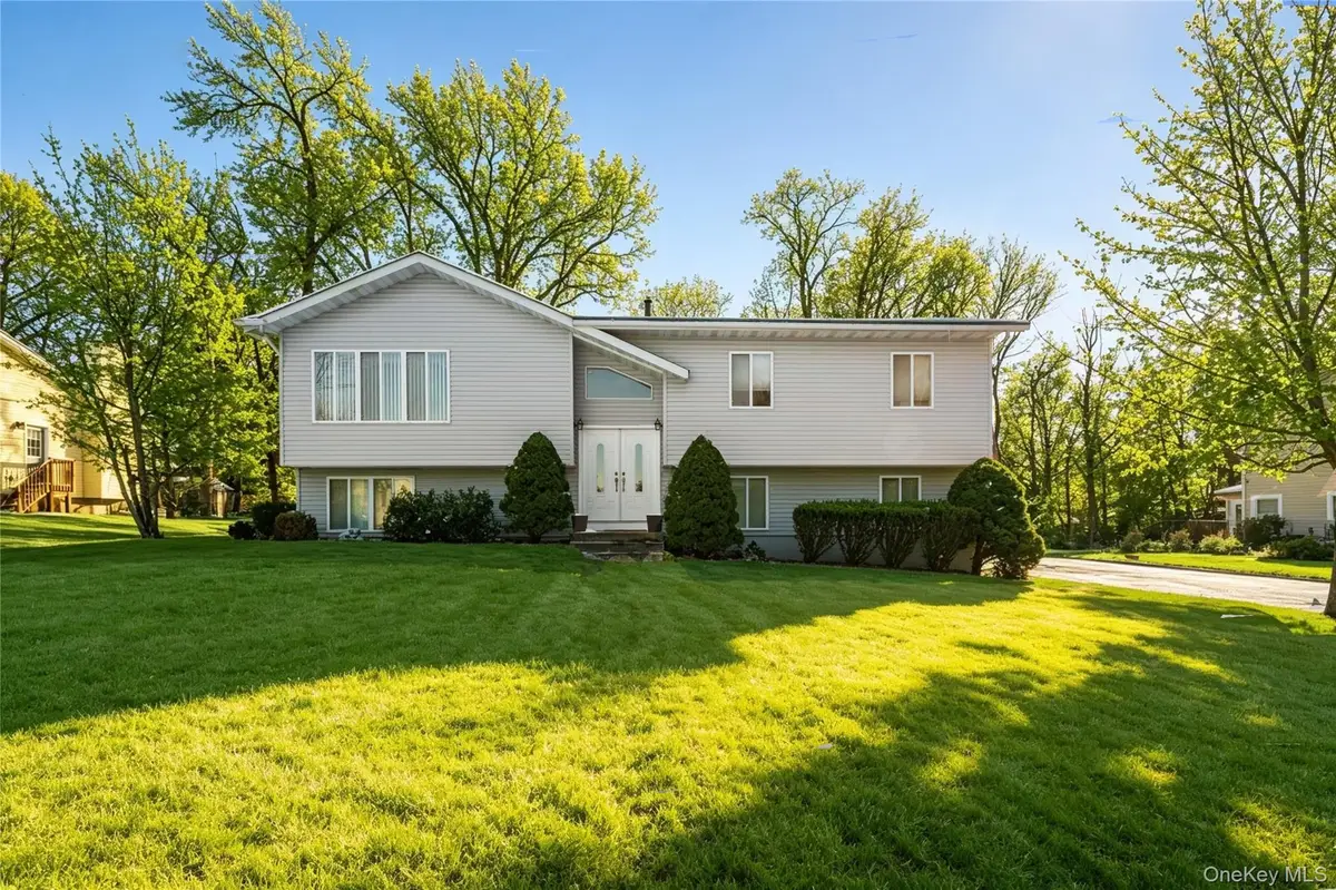 20 Mountainview Avenue, Airmont, NY 10901 - #1