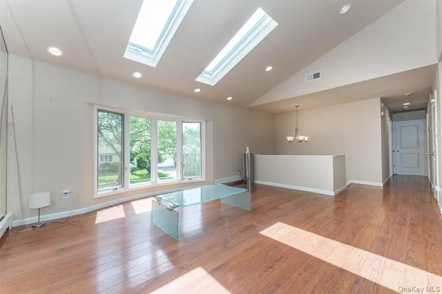 39 Gale Drive, North Woodmere, NY 11581 - #3