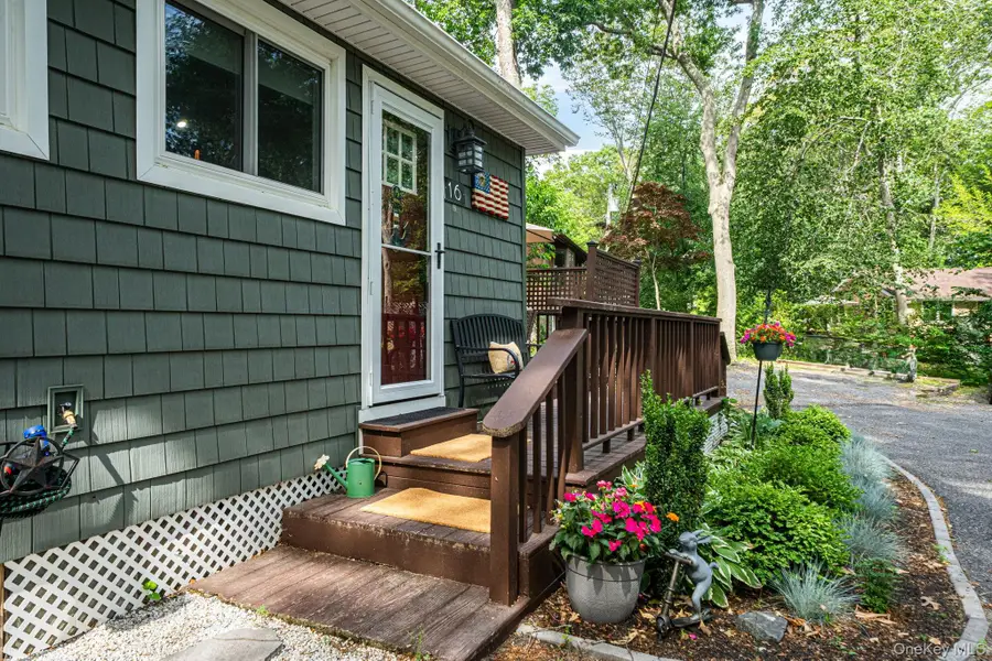 356 Oakleigh Avenue #16, Baiting Hollow, NY 11933 - #3