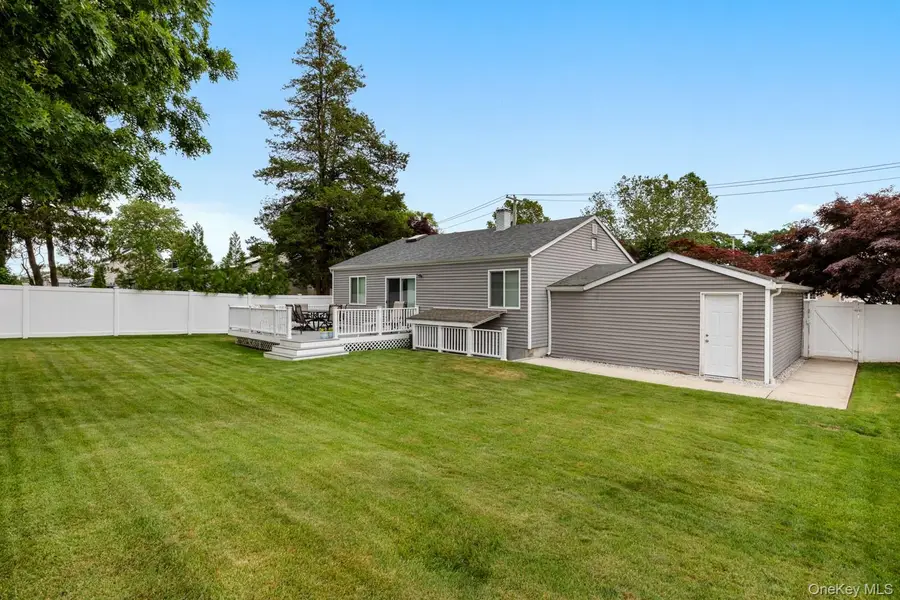 1032 Thompson Drive, Bay Shore, NY 11706 - #3