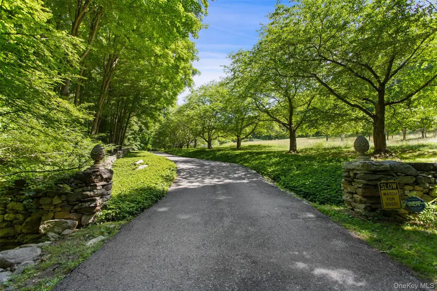 242 Croton Lake Road, Katonah, NY 10536 - #2