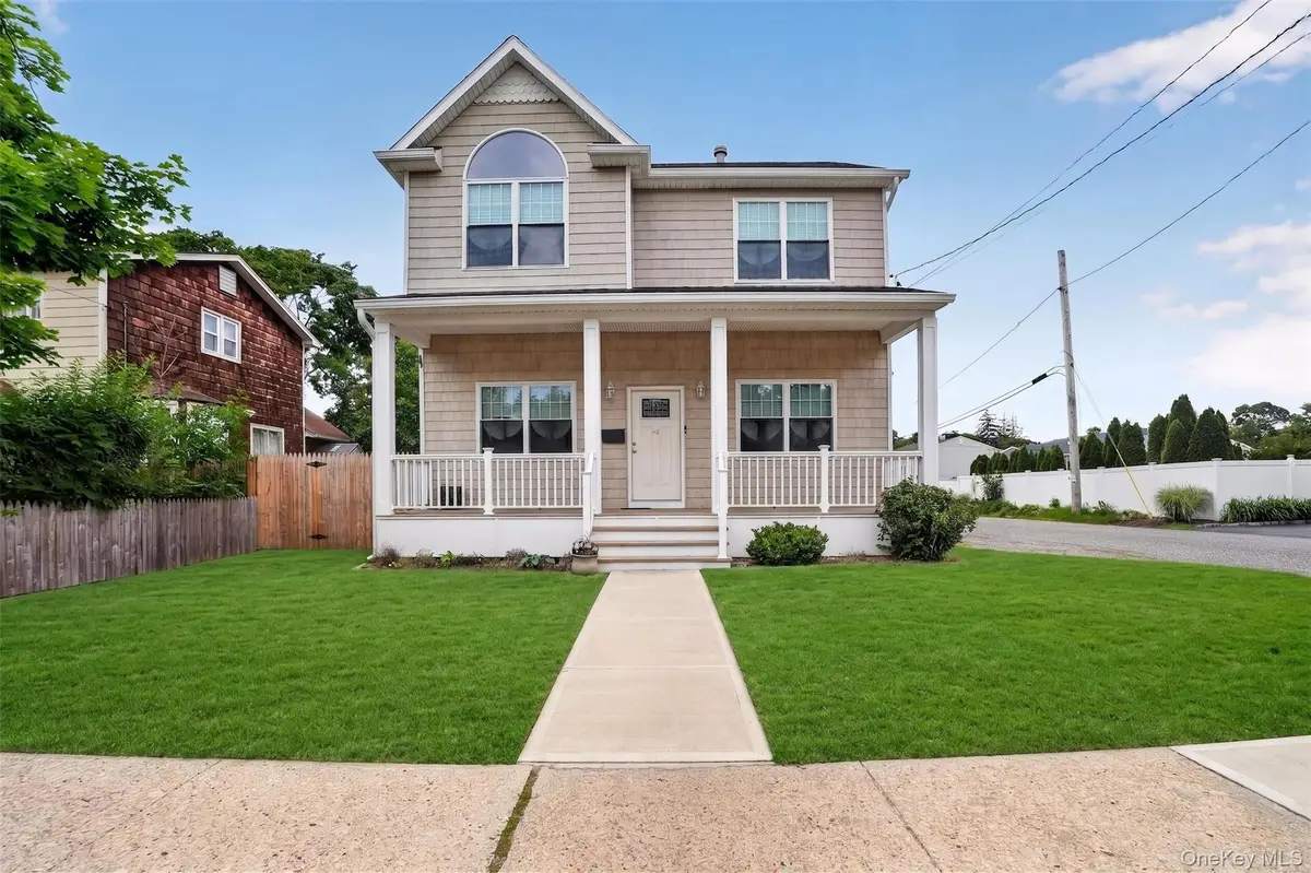 26 Richard Avenue, Islip Terrace, NY 11752 - #1