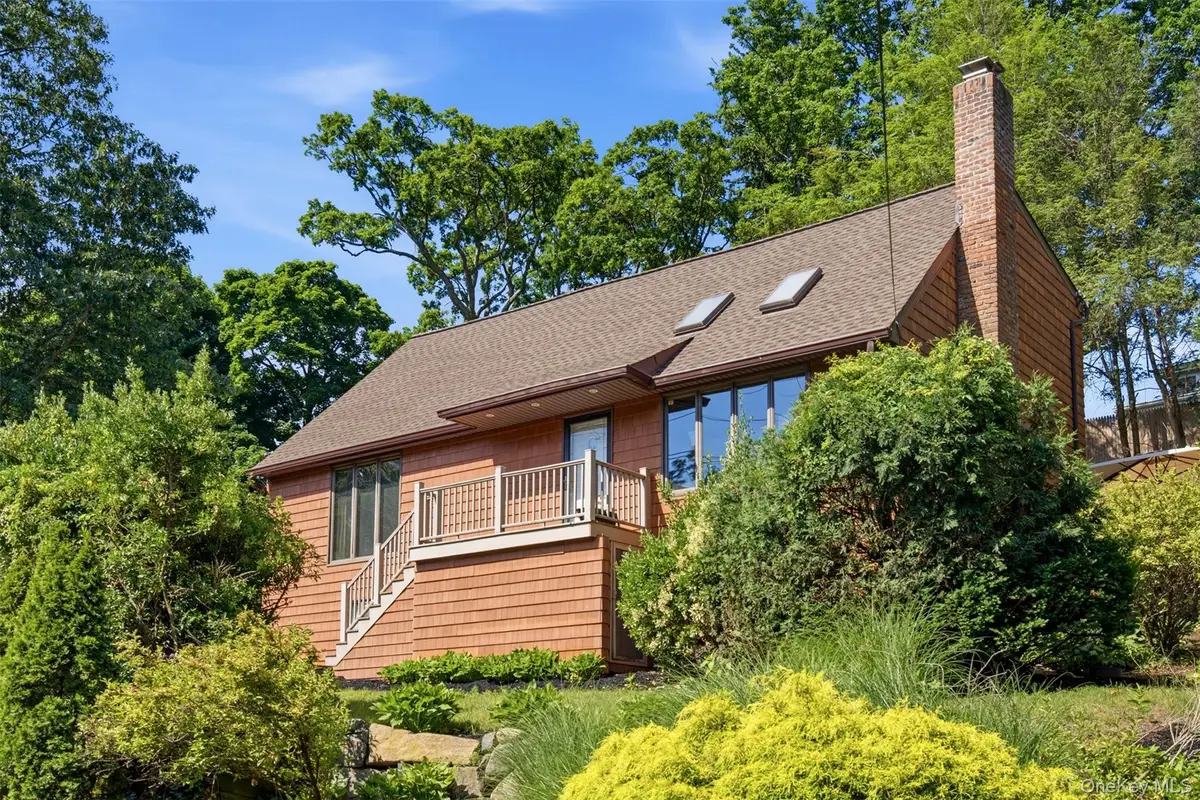 29 Vineyard Road, Huntington, NY 11743 - #1