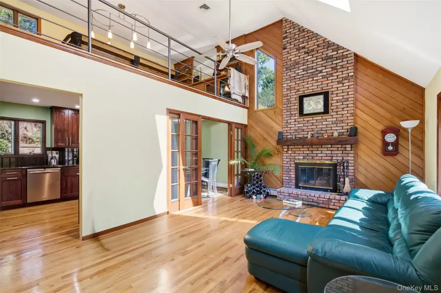 29 Vineyard Road, Huntington, NY 11743 - #2