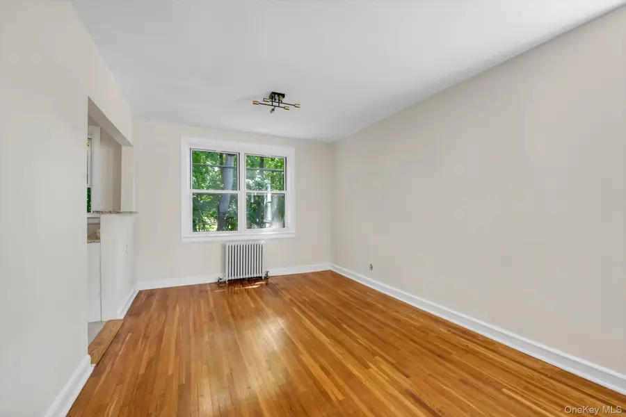 9 Edwards #1-F, Roslyn Heights, NY 11577 - #3