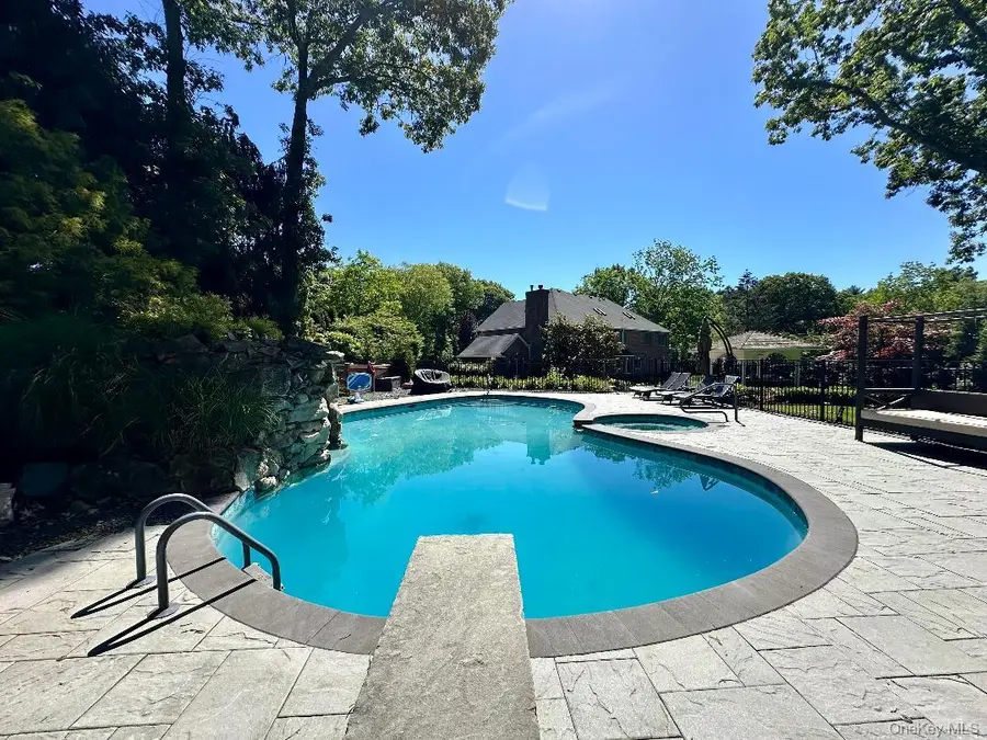 135 Round Swamp Road, Huntington, NY 11743 - #3