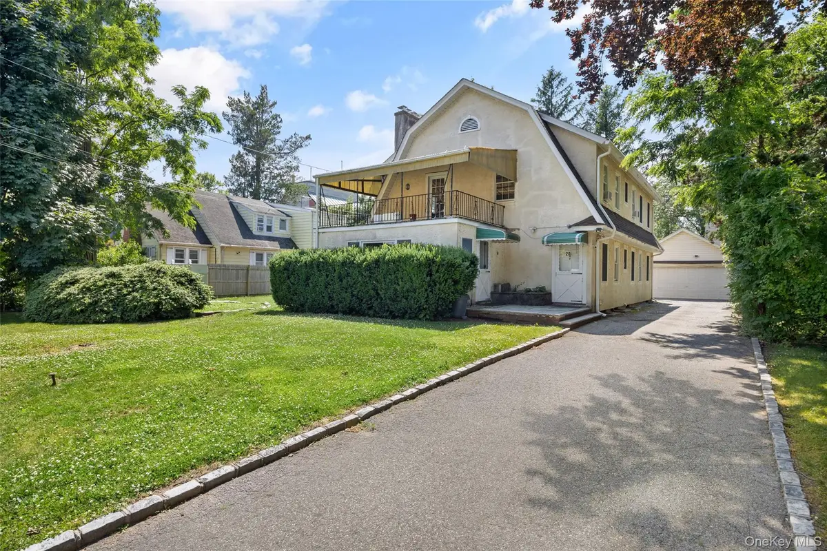 20 Spruce Street, Great Neck, NY 11021 - #1