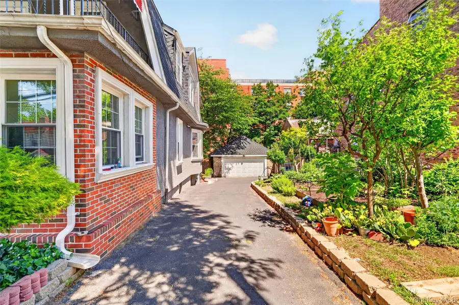 5646 Post Road, Bronx, NY 10471 - #2