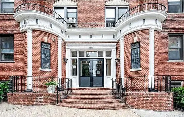 96-11 65th Road #414, Rego Park, NY 11374