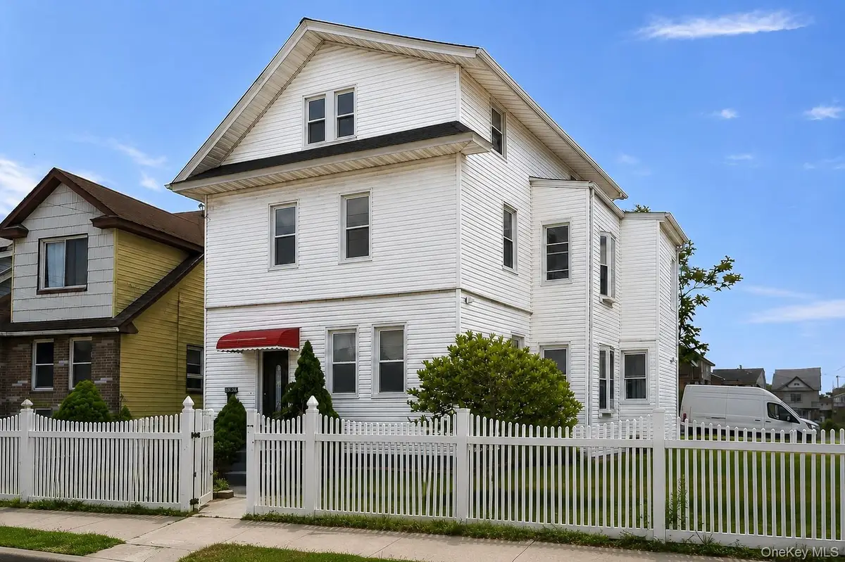 21704 135th Avenue, Springfield Gardens, NY 11413 - #1