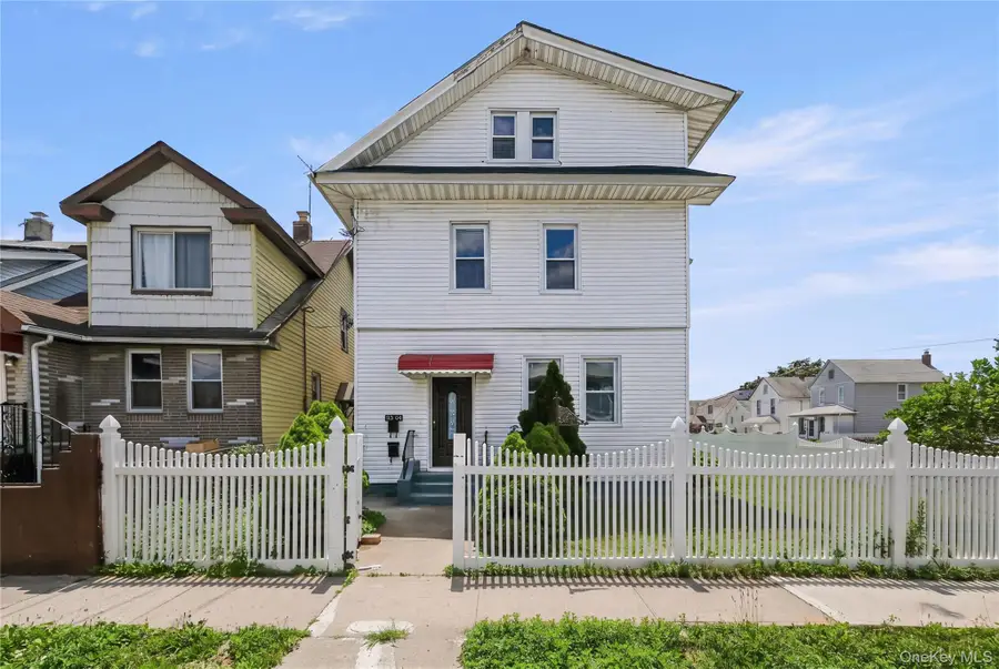 21704 135th Avenue, Springfield Gardens, NY 11413 - #2
