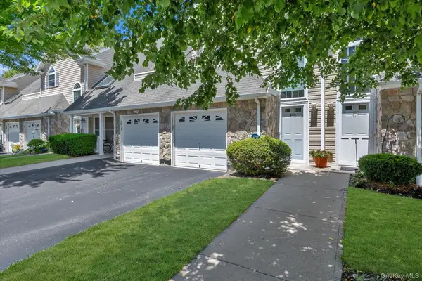 160 Christine Drive, Dix Hills, NY 11746