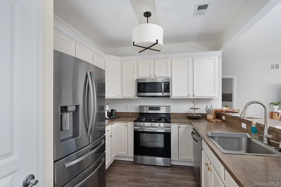 1525  Building  Q Finch Lane #1525, Central Islip, NY 11722 - #3