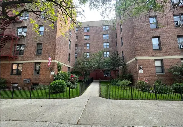 65-39 108th Street #E6, Forest Hills, NY 11375