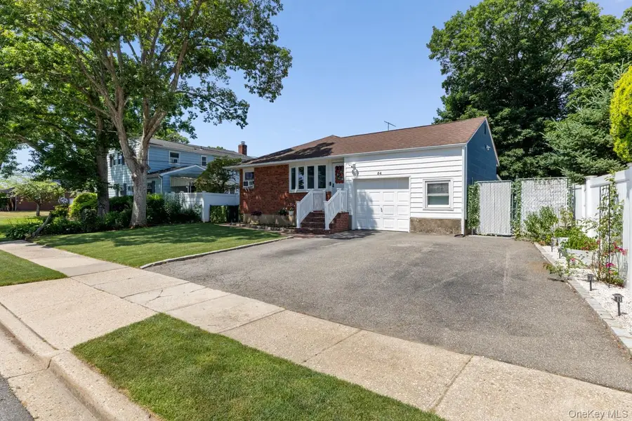 54 Oak Street, Farmingdale, NY 11735 - #2