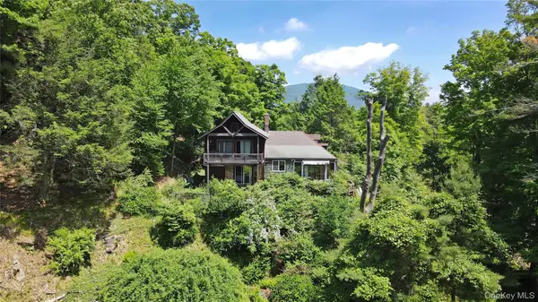 11 Nordic Drive, Woodstock, NY 12498