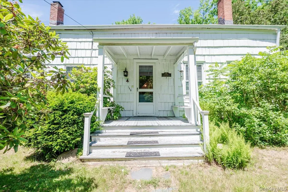 169 W Rogues Path, Huntington, NY 11743 - #1