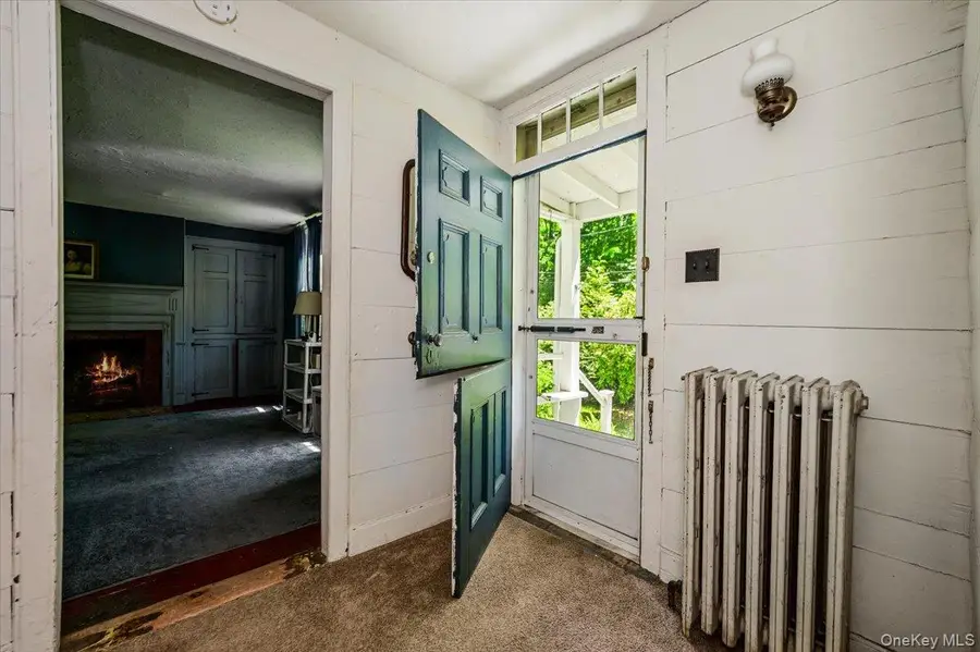 169 W Rogues Path, Huntington, NY 11743 - #3