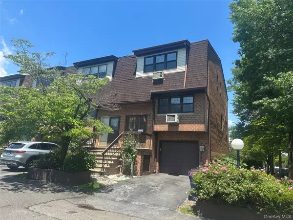120-25 Ketch Court, College Point, NY 11356