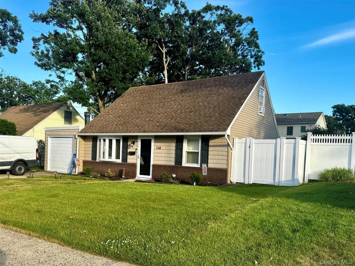 114 Boston Avenue, Massapequa, NY 11758 - #1