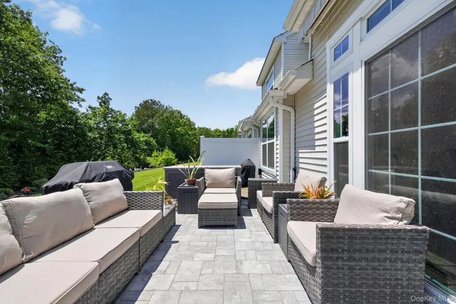 104 Ari Lane, Center Moriches, NY 11934 - #3
