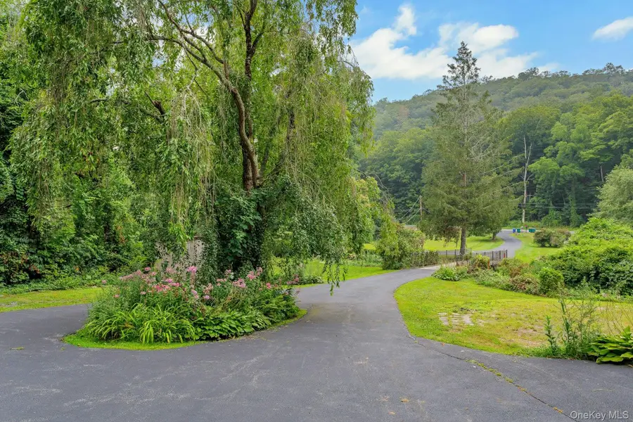 934 Peekskill Hollow Road, Carmel, NY 10579 - #2