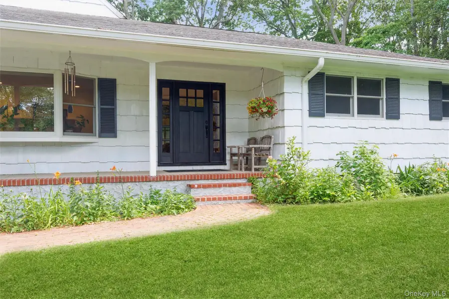 23 Eastwood Road, Miller Place, NY 11764 - #2