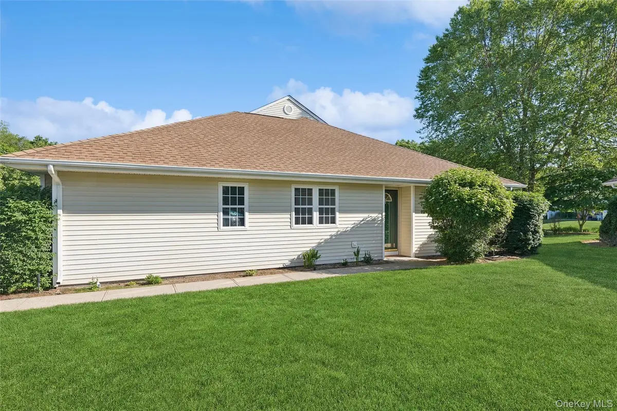 42 Blueberry Common, Riverhead, NY 11901 - #1